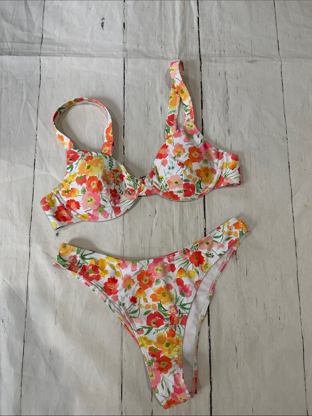 SHEIN Floral Print White Multicolor Underwire Bikini nwot medium